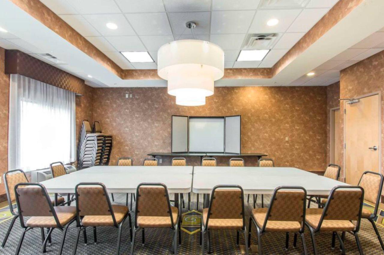 Comfort Suites Smyrna Εξωτερικό φωτογραφία
