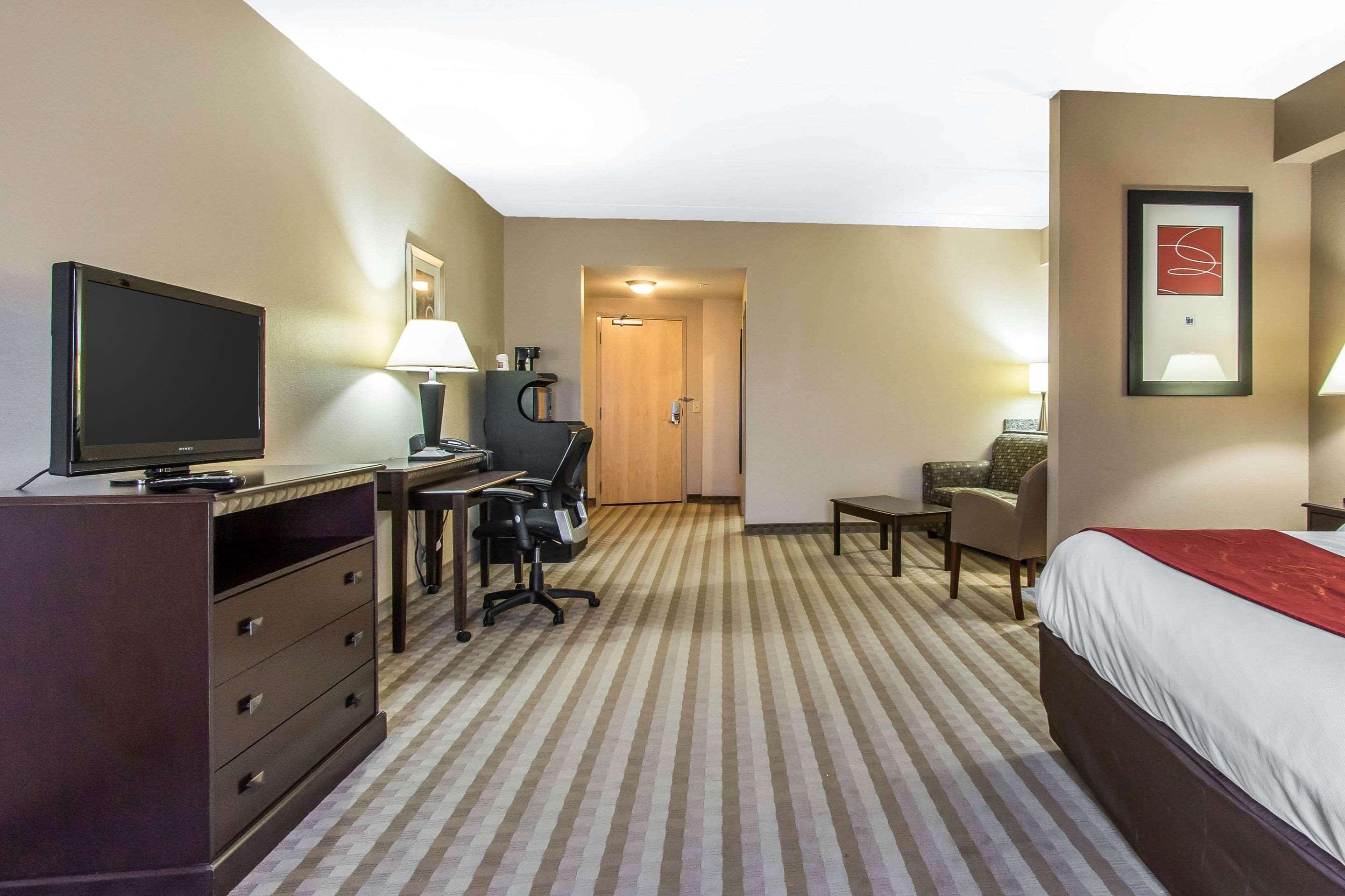 Comfort Suites Smyrna Εξωτερικό φωτογραφία