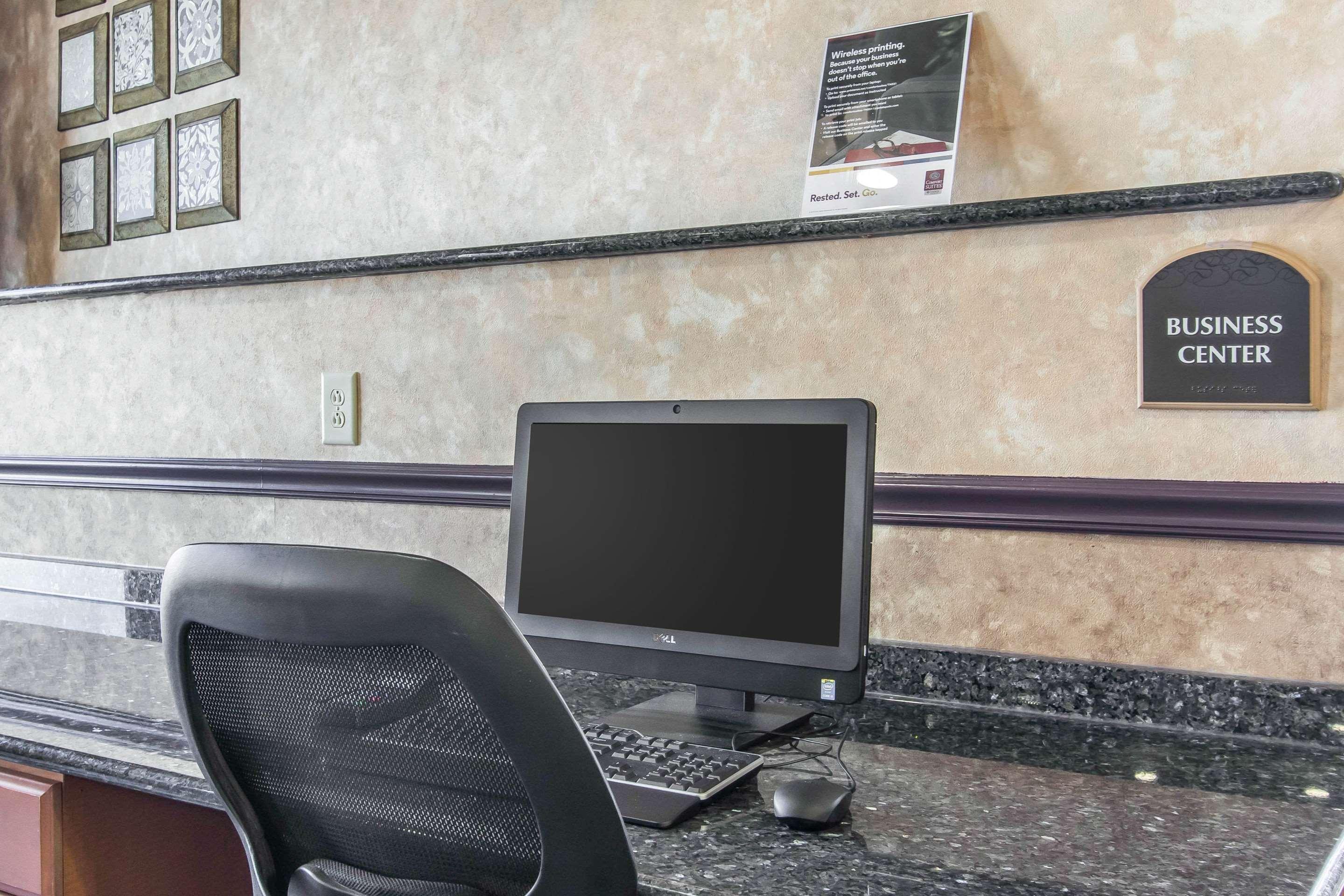 Comfort Suites Smyrna Εξωτερικό φωτογραφία