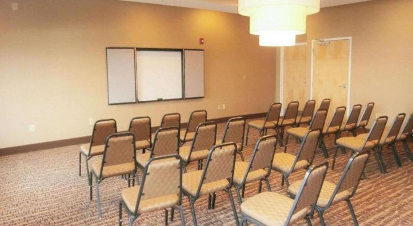 Comfort Suites Smyrna Εξωτερικό φωτογραφία
